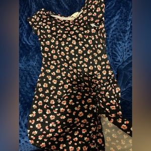 Flower dress with thigh slit